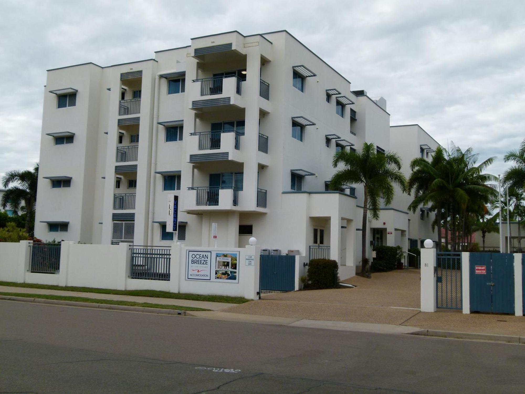 Madison Ocean Breeze Apartments Townsville Exteriör bild