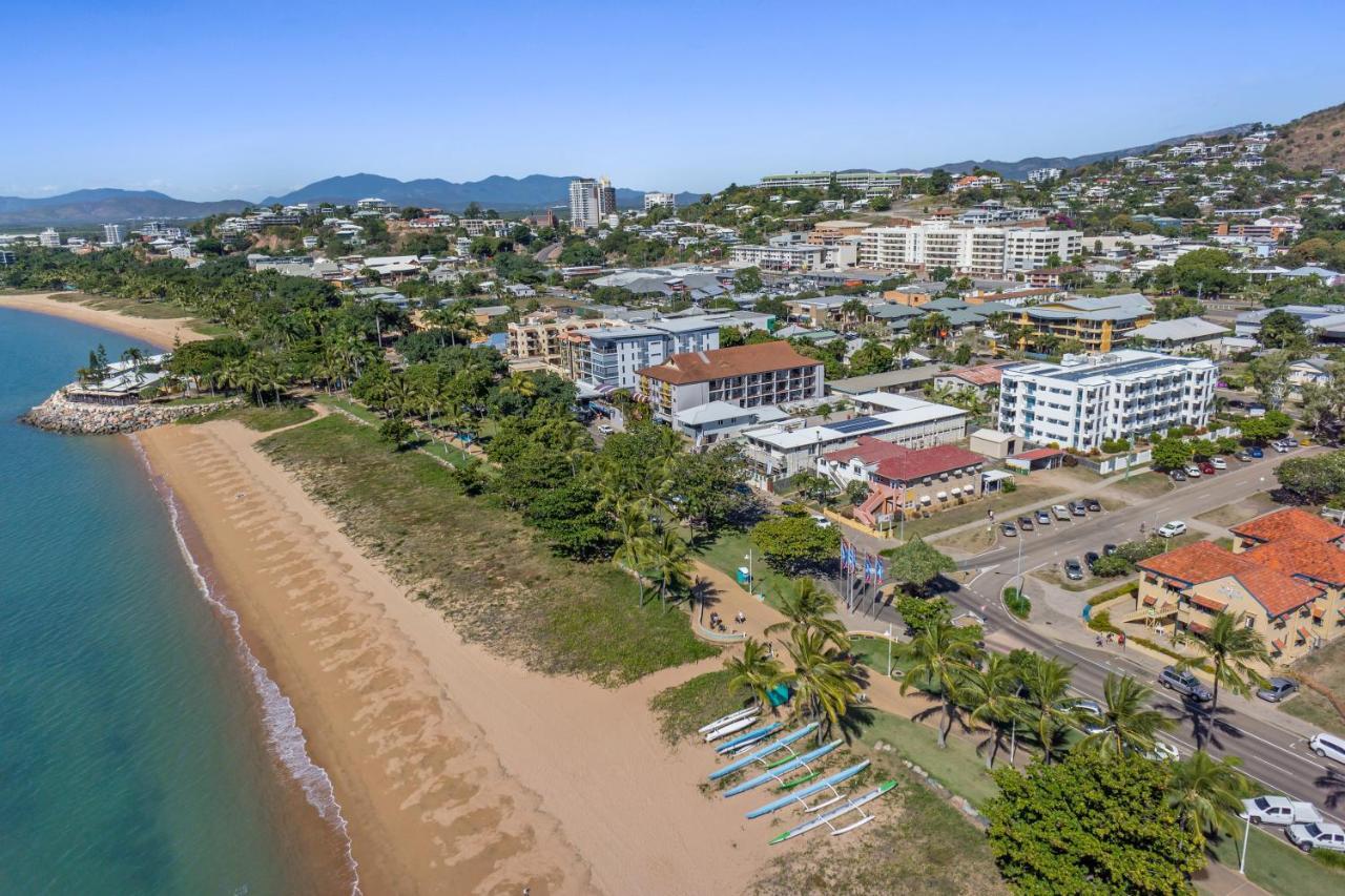 Madison Ocean Breeze Apartments Townsville Exteriör bild